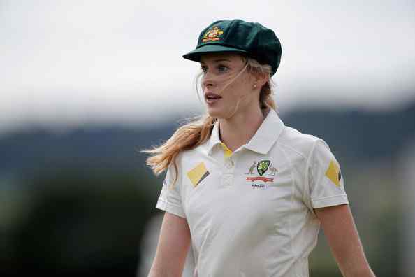 Top 10 Most Beautiful Women Cricketers Holly Ferling – Australia