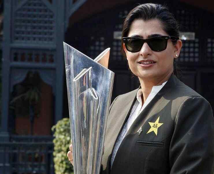 Top 10 Most Beautiful Women Cricketers of All Time Sana Mir – Pakistan